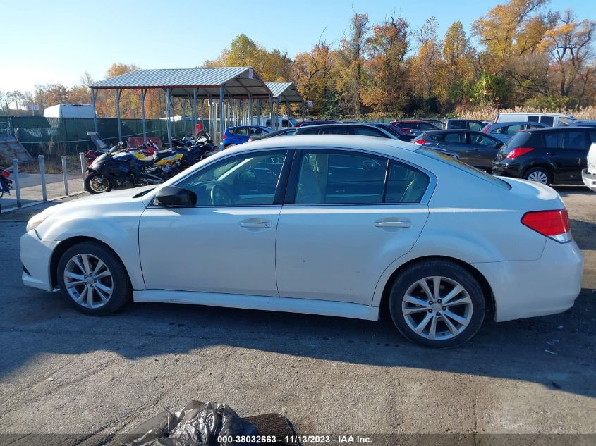 2014 SUBARU LEGACY 2.5I - 4S3BMBA66E3031688