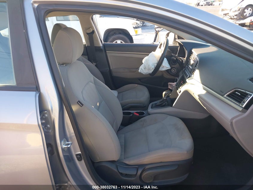 VIN 5NPD74LF6HH204238 2017 HYUNDAI ELANTRA SE