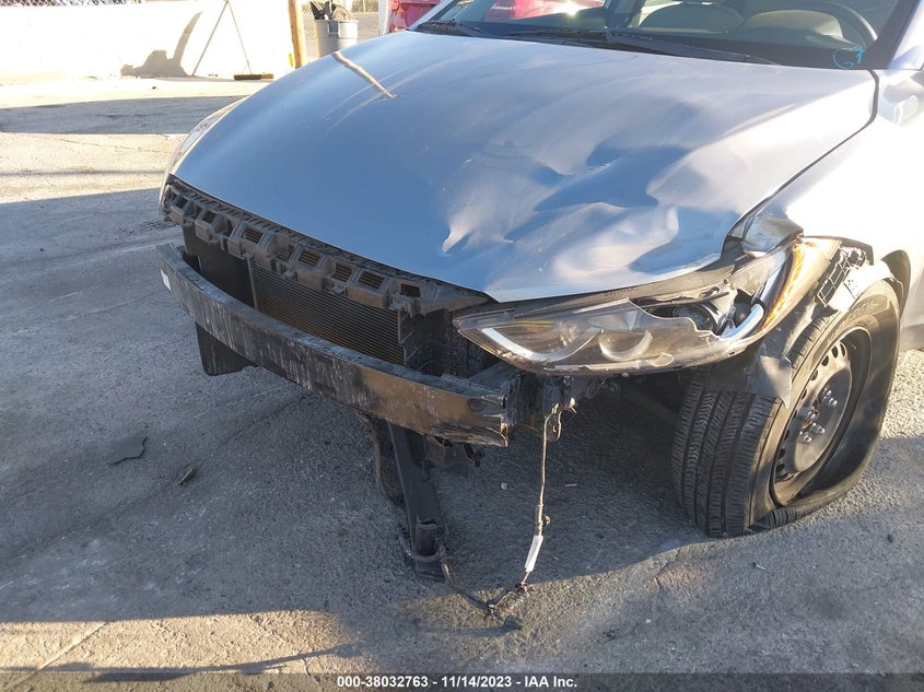 VIN 5NPD74LF6HH204238 2017 HYUNDAI ELANTRA SE