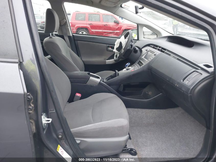 2013 TOYOTA PRIUS THREE - JTDKN3DU1D1660895