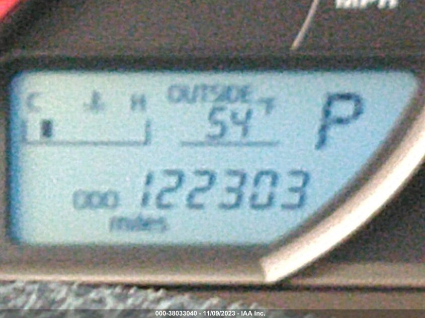 2014 TOYOTA RAV4 LE - JTMZFREV7EJ024019