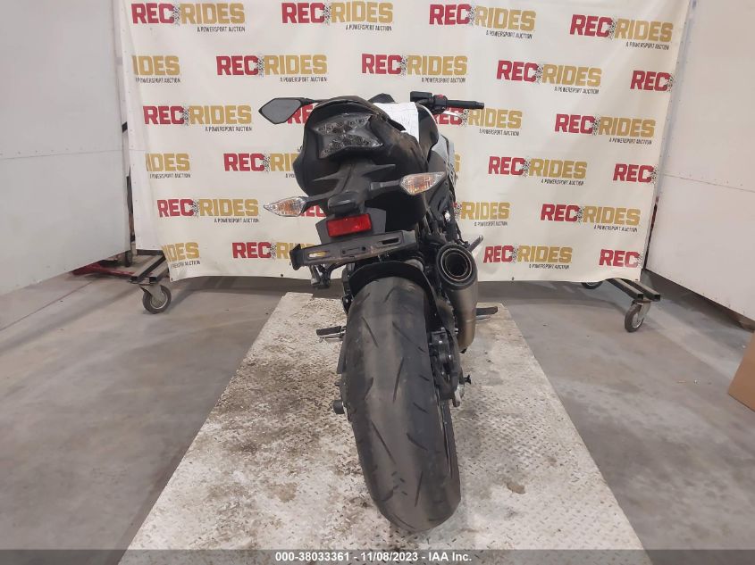 2022 KAWASAKI ZR900 - JKAZR2F1XNA041367