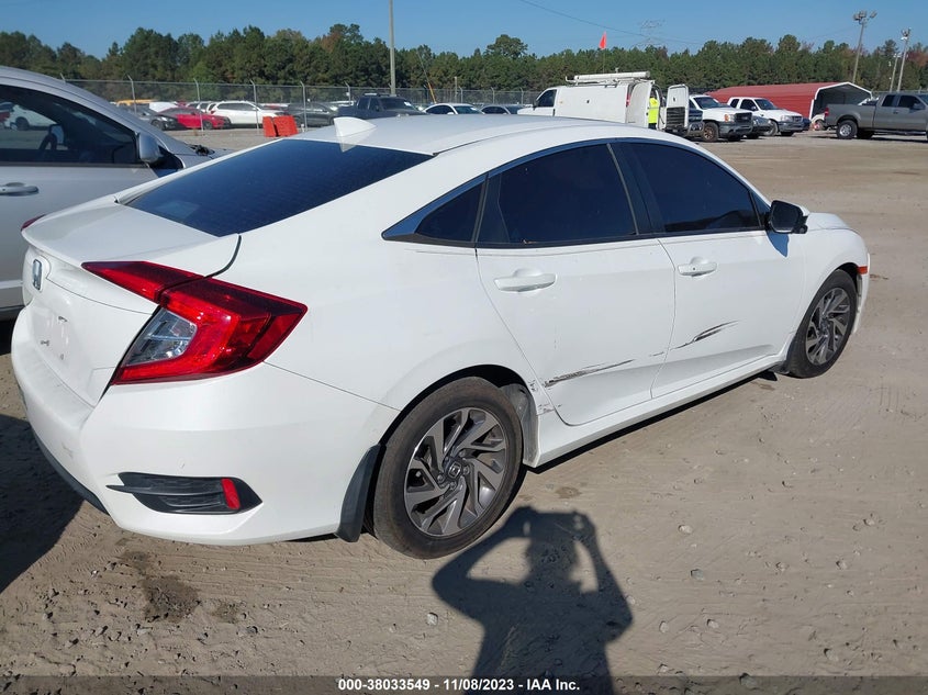 VIN 2HGFC2F7XJH569633 2018 HONDA CIVIC EX