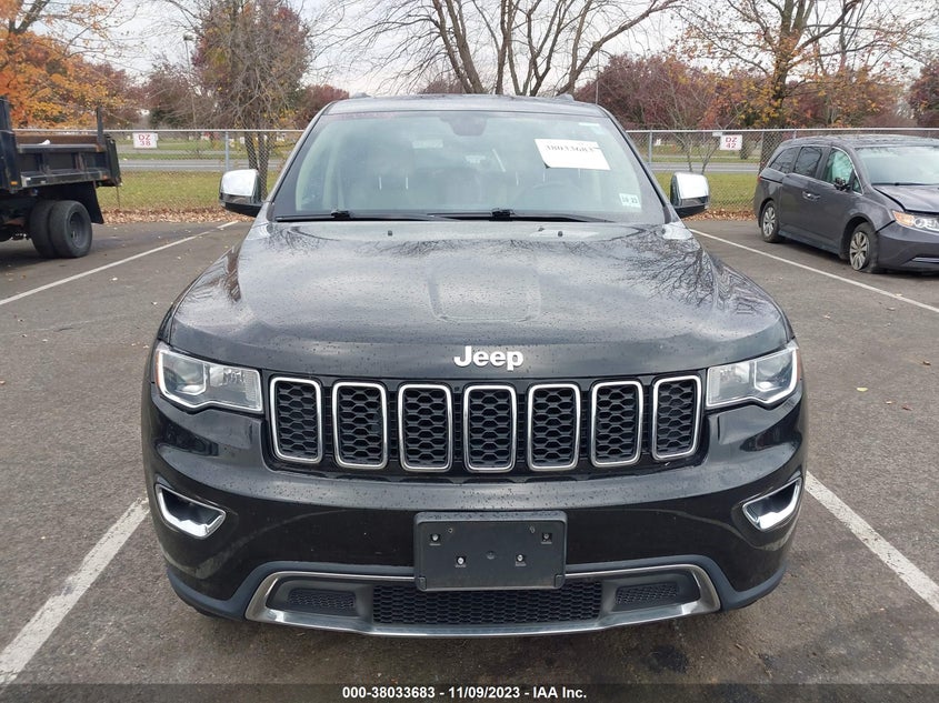 VIN 1C4RJFBG1JC441329 2018 JEEP GRAND CHEROKEE LIMITED