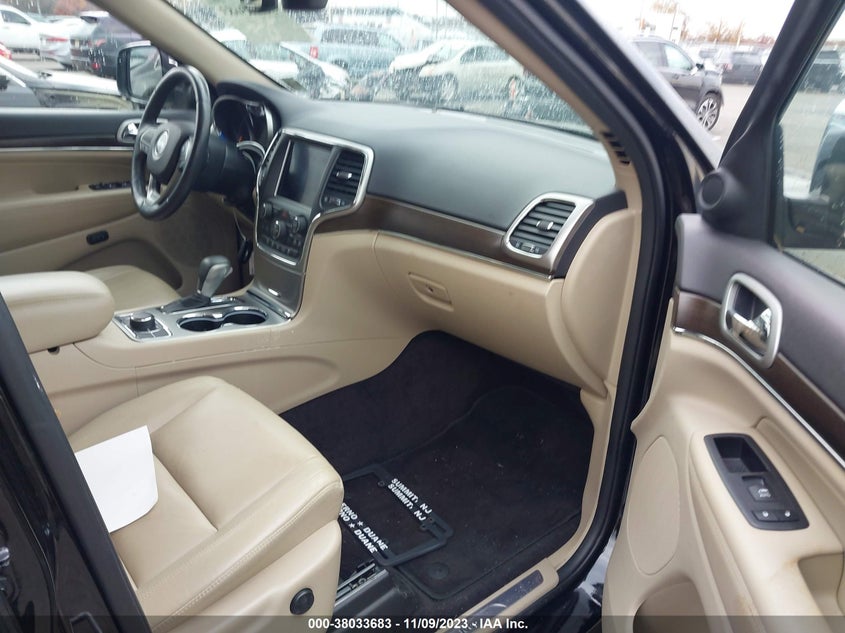 VIN 1C4RJFBG1JC441329 2018 JEEP GRAND CHEROKEE LIMITED