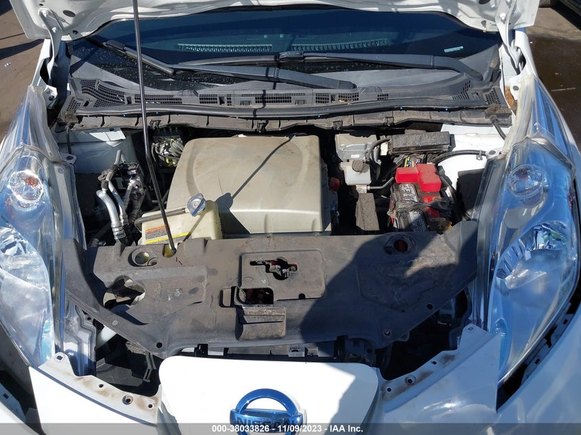 VIN 1N4BZ0CP9HC307268 2017 NISSAN LEAF SV
