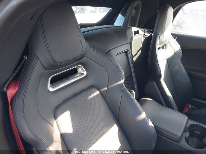 2018 JAGUAR F-TYPE SAJDD5JVXJCK5095