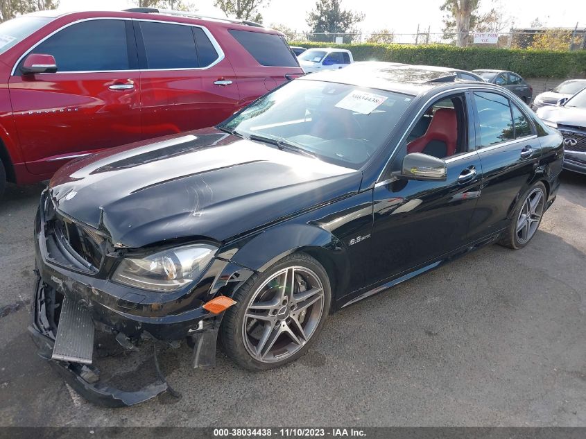 2013 MERCEDES-BENZ C 63 AMG WDDGF7HBXDA744089