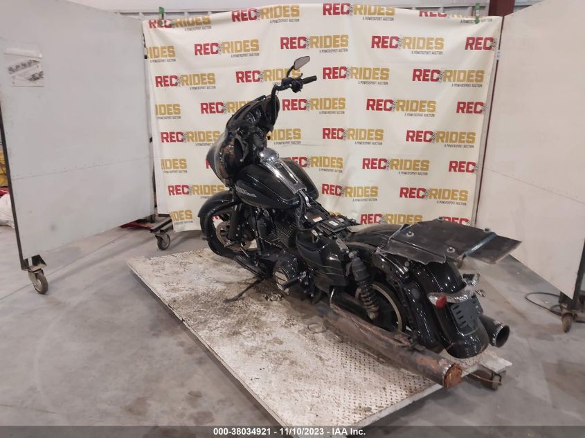 2016 HARLEY-DAVIDSON FLHXS STREET GLIDE SPECIAL - 1HD1KRM10GB602626