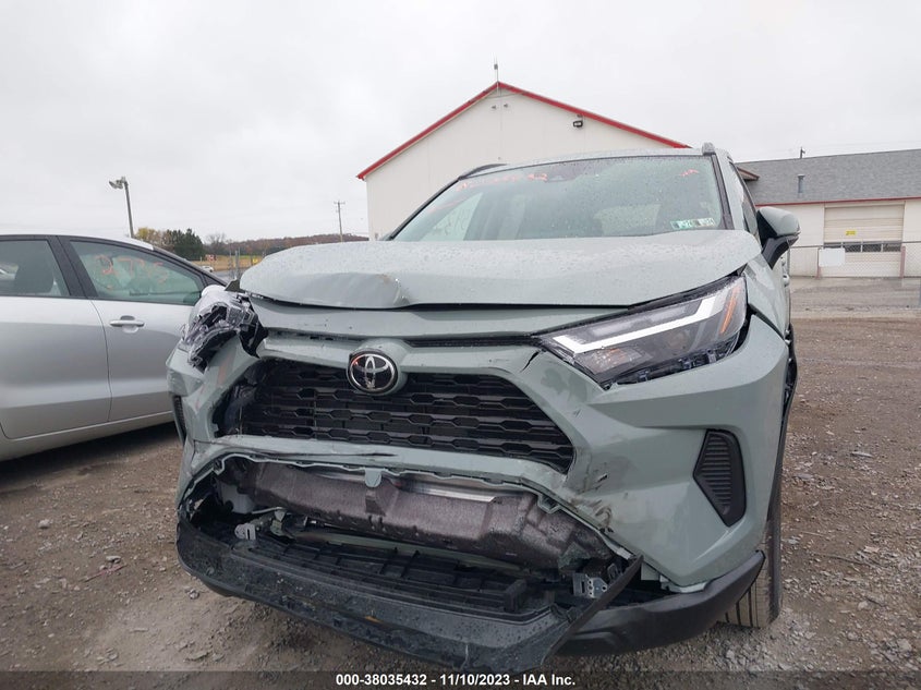 VIN 2T3P1RFV3NW296931 2022 TOYOTA RAV4 XLE
