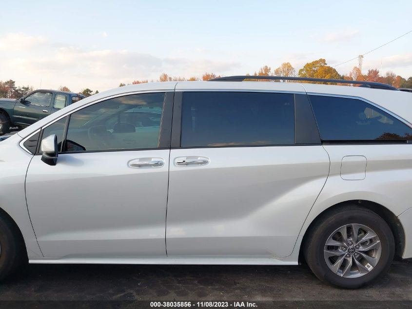 5TDYRKEC8NS101721 2022 TOYOTA SIENNA, photo no. 14