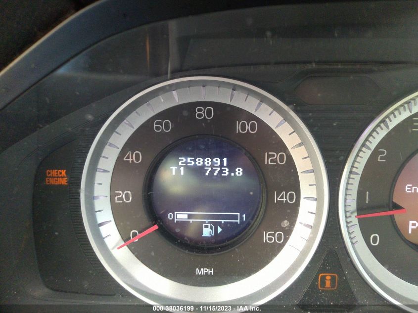 2013 VOLVO S60 T5 - YV1612FS3D2180252