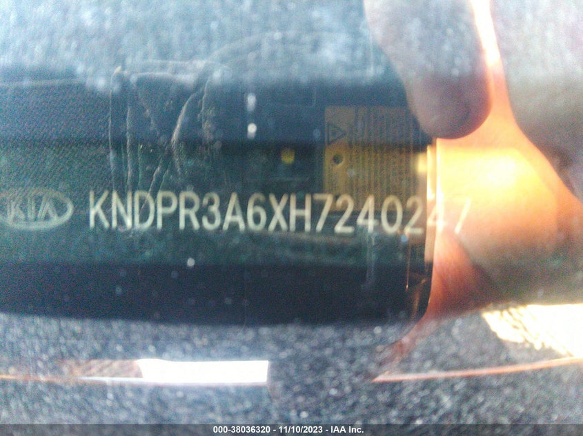VIN KNDPR3A6XH7240247 2017 KIA SPORTAGE SX