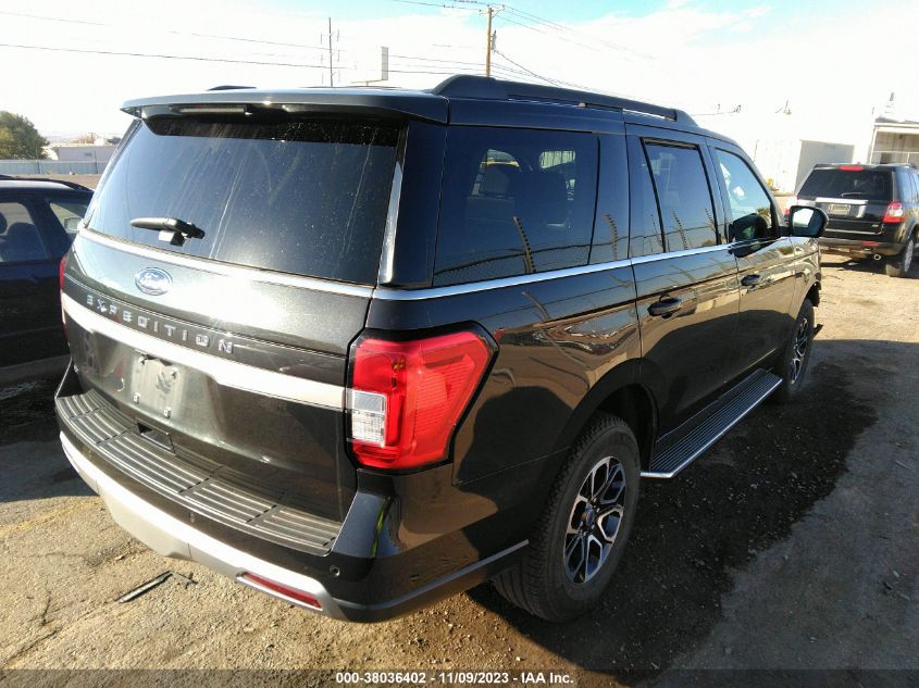 1FMJU1HT8NEA66153 Ford Expedition XLT 4