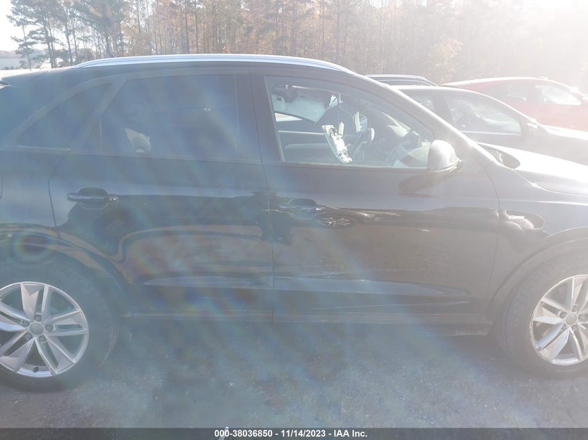 VIN WA1ECCFS7JR025962 2018 AUDI Q3 PREMIUM