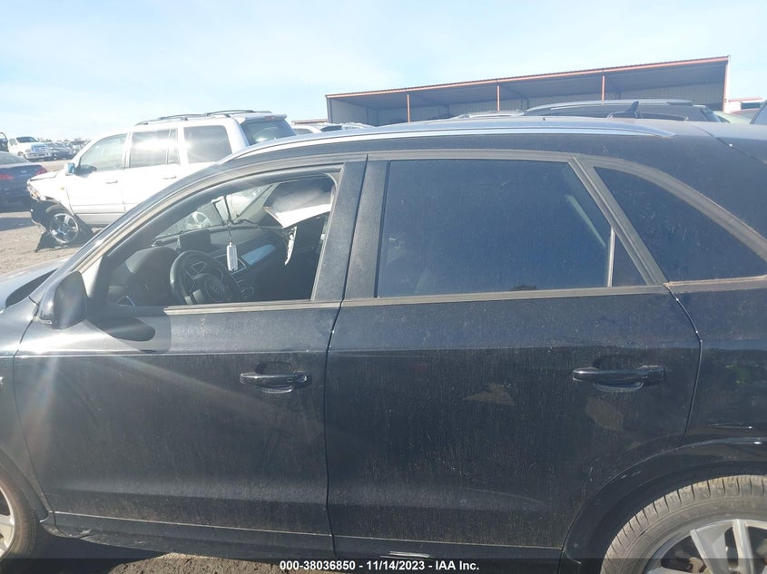 VIN WA1ECCFS7JR025962 2018 AUDI Q3 PREMIUM