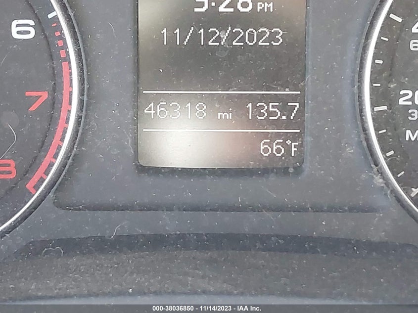 VIN WA1ECCFS7JR025962 2018 AUDI Q3 PREMIUM