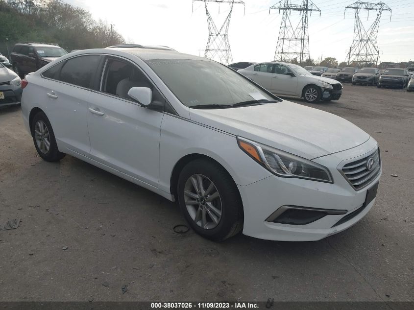 2016 HYUNDAI SONATA 2.4L SE - 5NPE24AF2GH298591