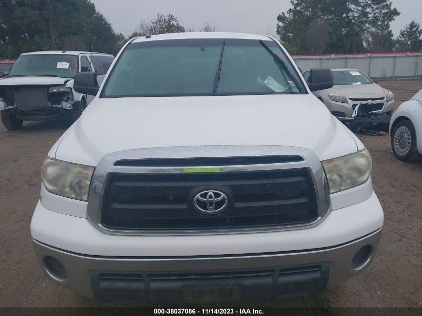 2013 TOYOTA TUNDRA 2WD TRUCK CREWMAX SR5 - 5TFEM5F12DX058017