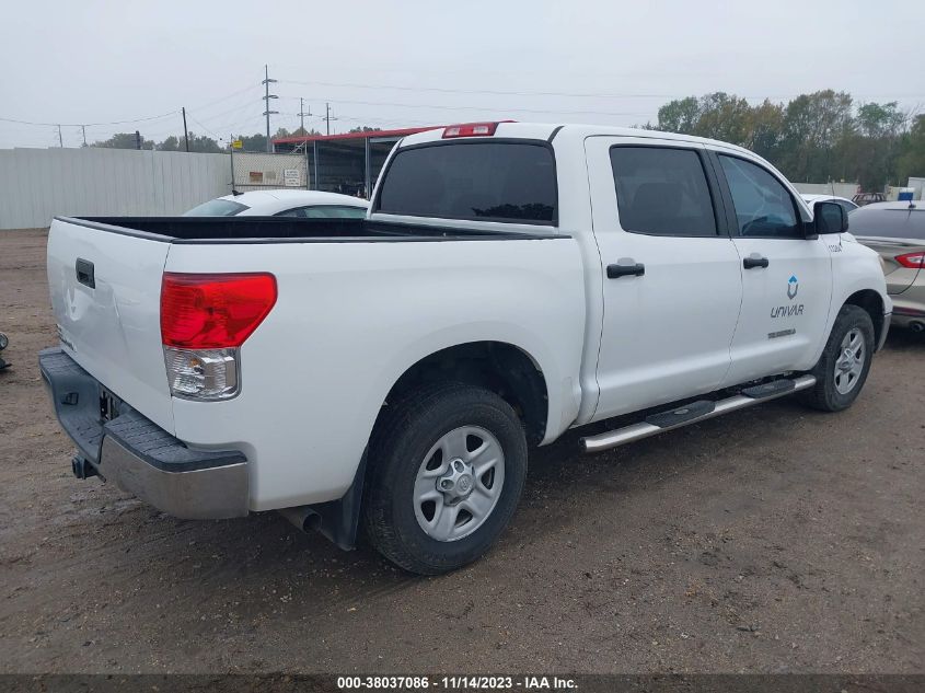 2013 TOYOTA TUNDRA 2WD TRUCK CREWMAX SR5 - 5TFEM5F12DX058017