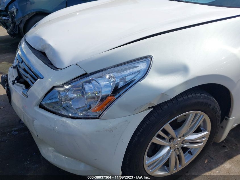 2015 INFINITI Q40 JN1CV6AR1FM521327