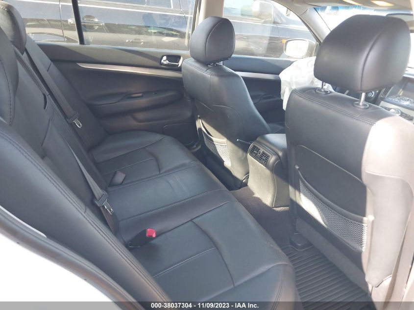 2015 INFINITI Q40 JN1CV6AR1FM521327