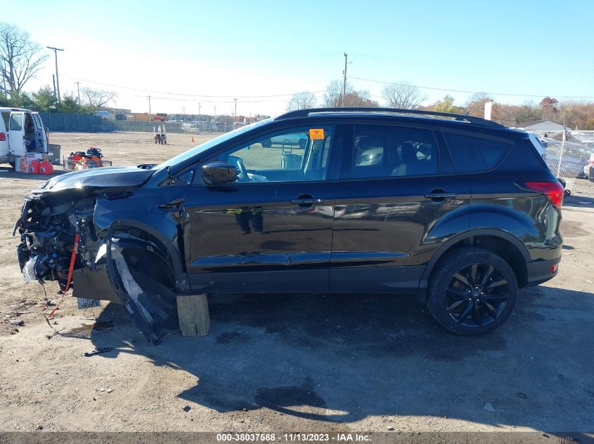 2019 FORD ESCAPE SE - 1FMCU9GD5KUB22438