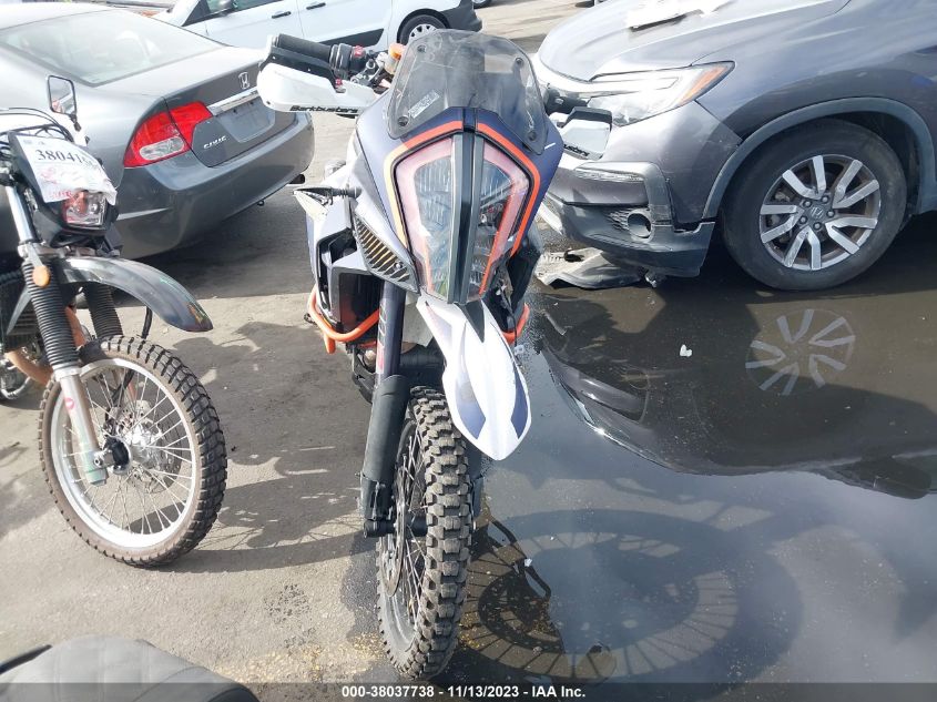 2019 KTM 1290 SUPER ADVENTURE R VBKV59401KM905413