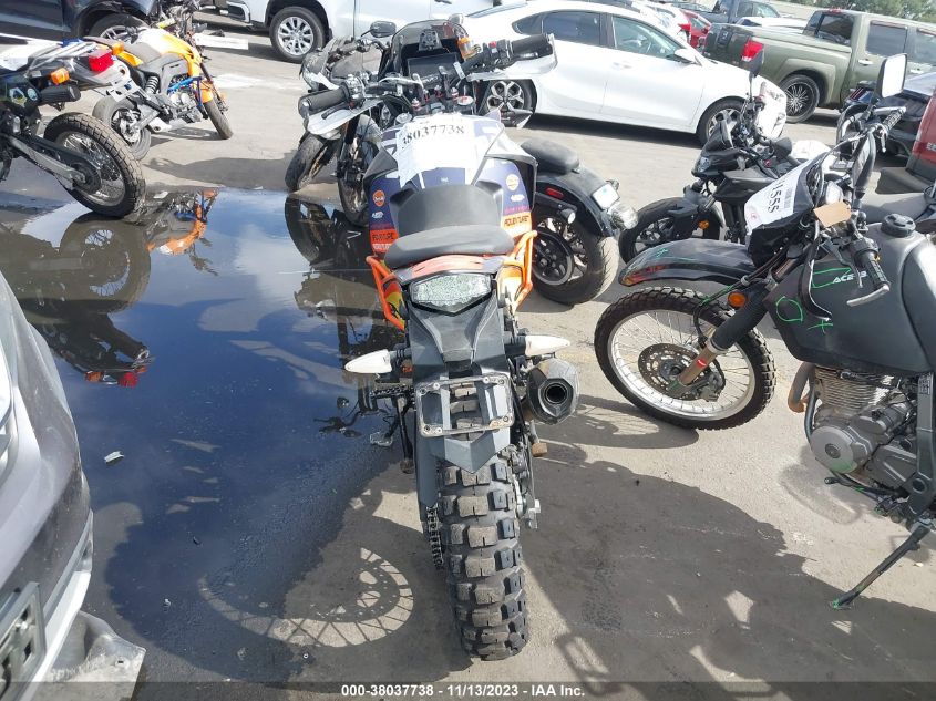 2019 KTM 1290 SUPER ADVENTURE R VBKV59401KM905413