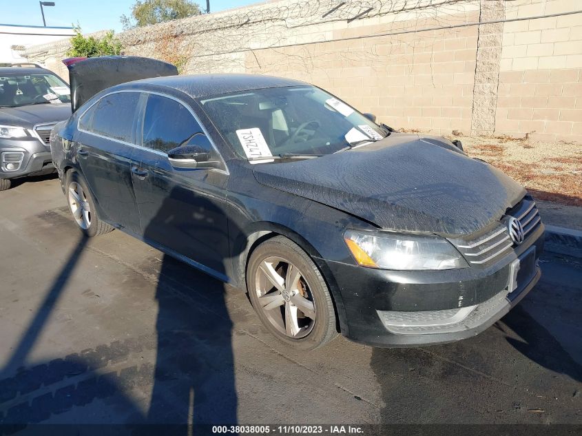 2013 VOLKSWAGEN PASSAT SE - 1VWBP7A37DC150727