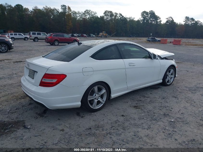 2015 MERCEDES-BENZ C 250 WDDGJ4HB3FG364993