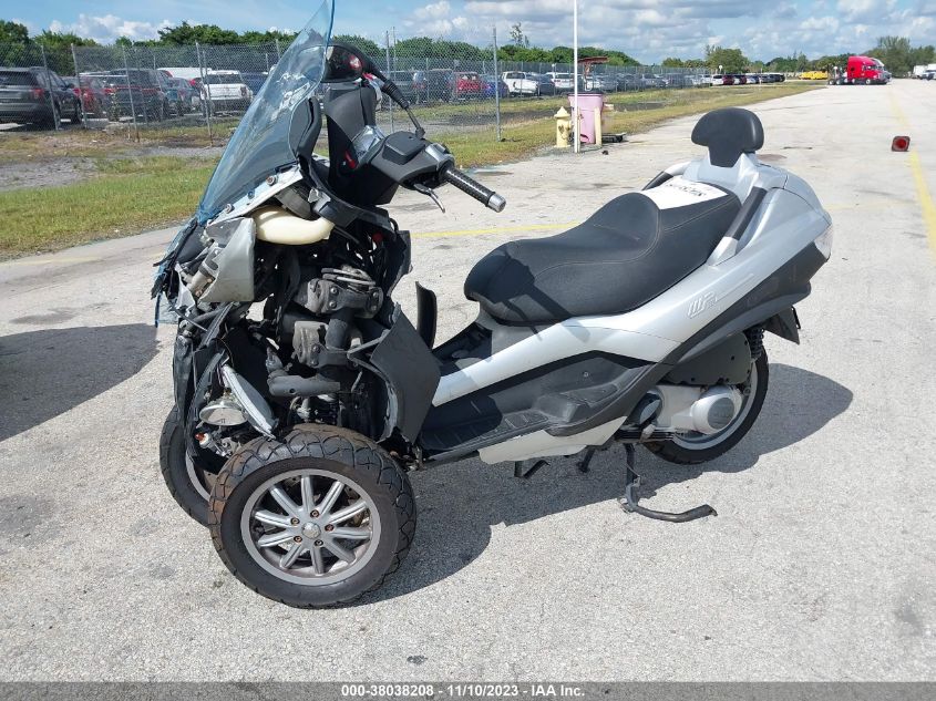 2010 PIAGGIO MP3 250 ZAPM479M4A5004401