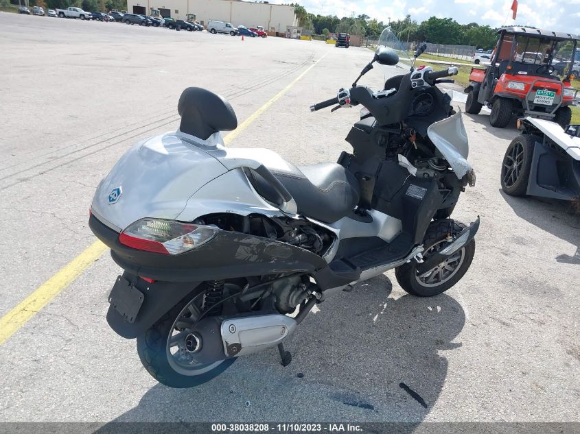 2010 PIAGGIO MP3 250 ZAPM479M4A5004401