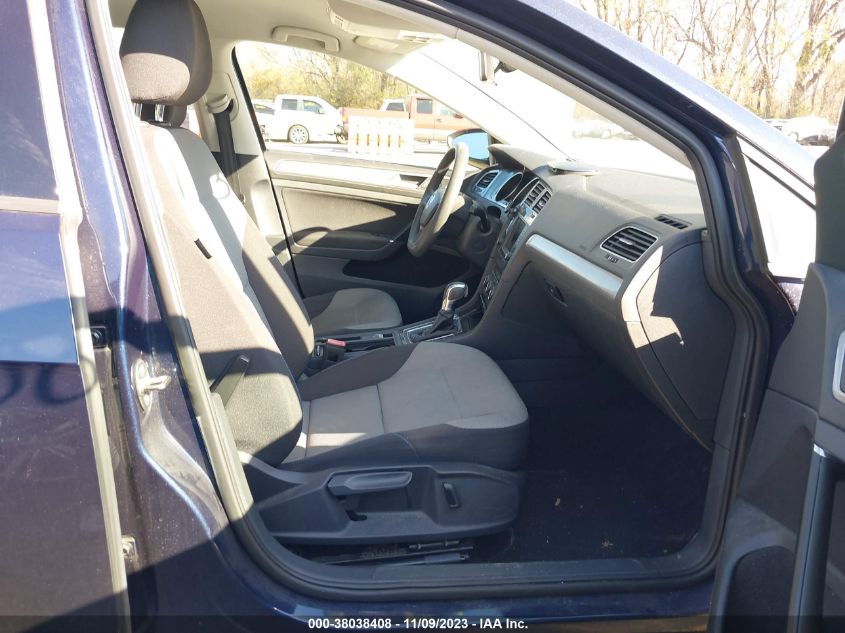 2016 VOLKSWAGEN E-GOLF SE - WVWKP7AU9GW913328