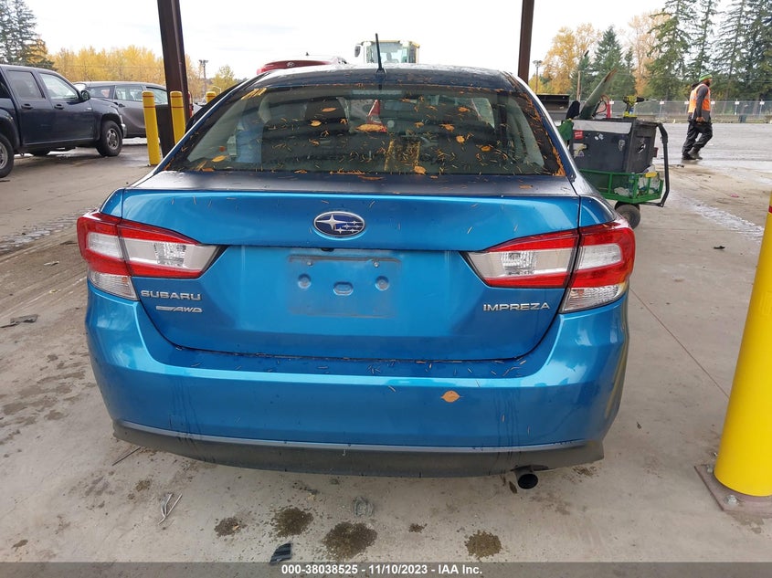 VIN 4S3GKAA67J3611256 2018 SUBARU IMPREZA