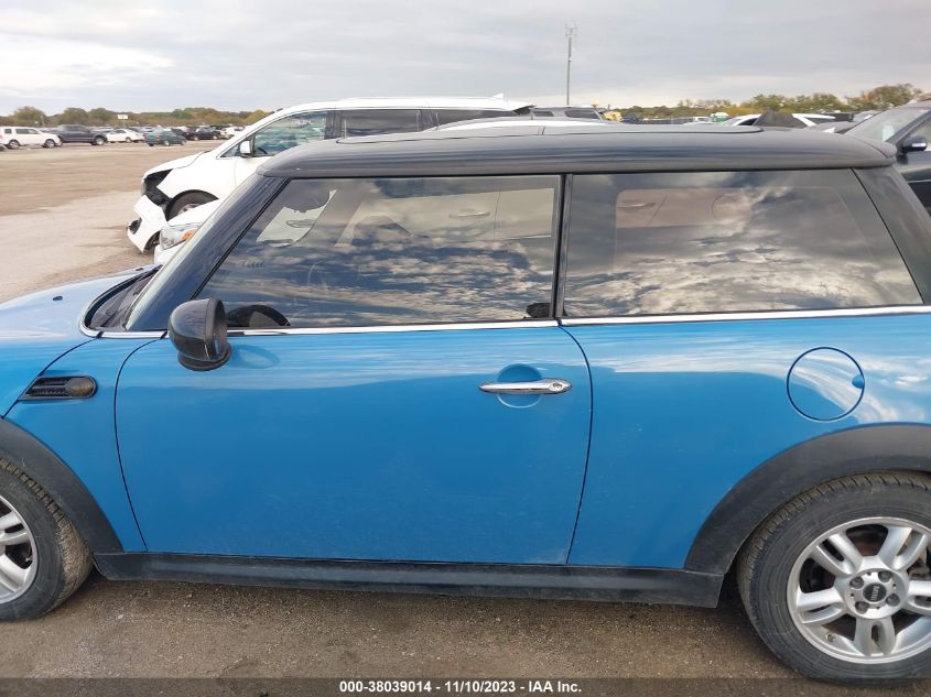 2013 MINI HARDTOP COOPER - WMWSU3C56DT688450