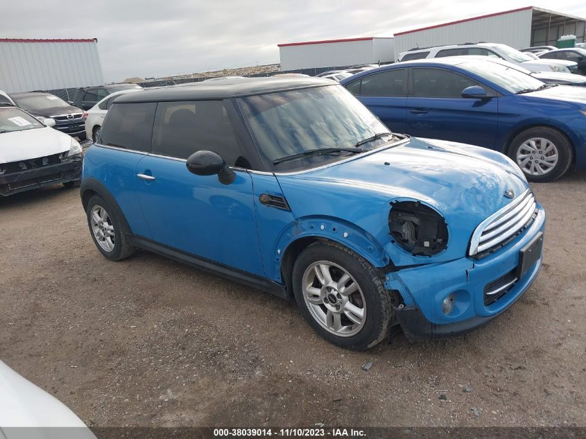 2013 MINI HARDTOP COOPER - WMWSU3C56DT688450