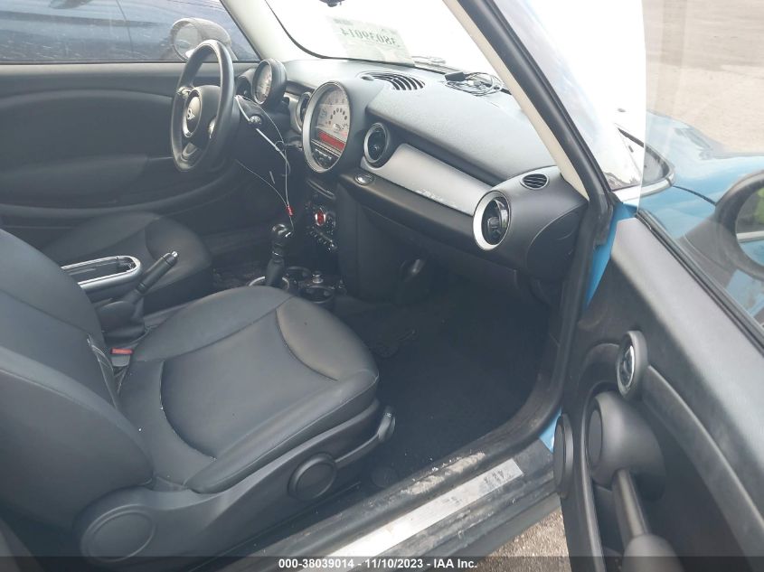 2013 MINI HARDTOP COOPER - WMWSU3C56DT688450