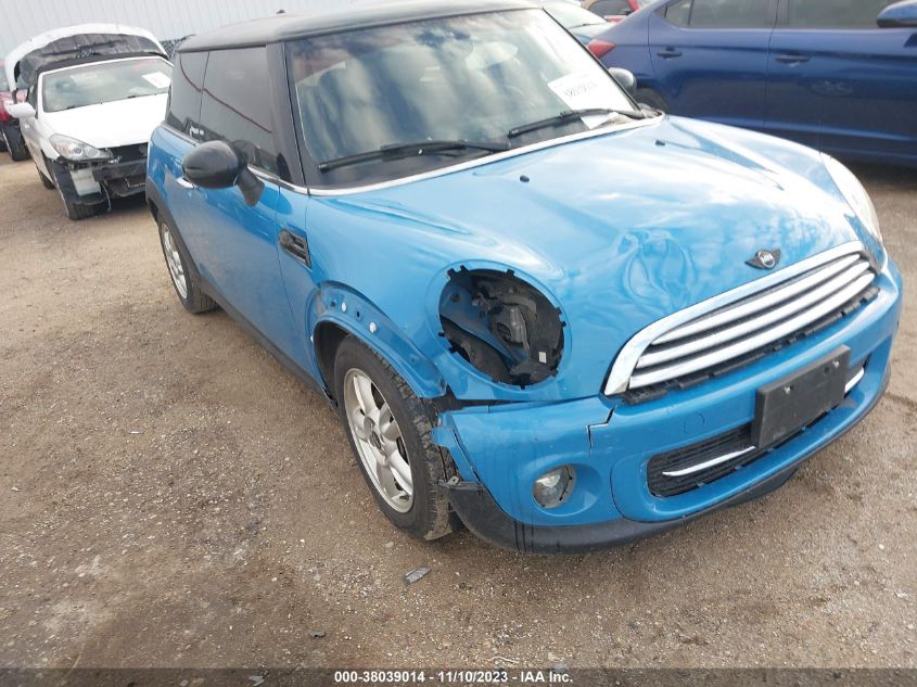 2013 MINI HARDTOP COOPER - WMWSU3C56DT688450