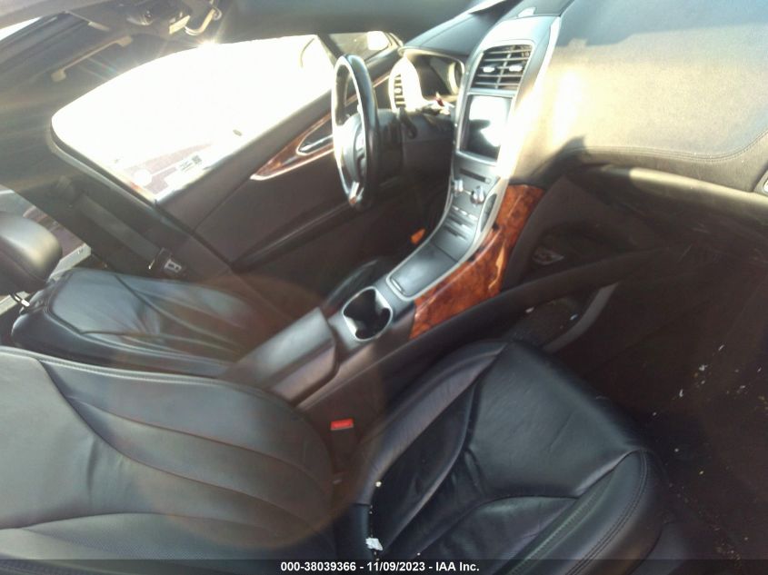2017 LINCOLN MKX SELECT - 2LMPJ8KR6HBL35523