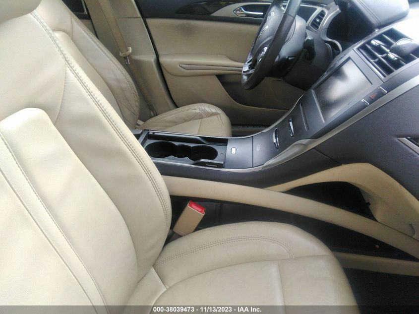 2013 LINCOLN MKZ - 3LN6L2G94DR805003