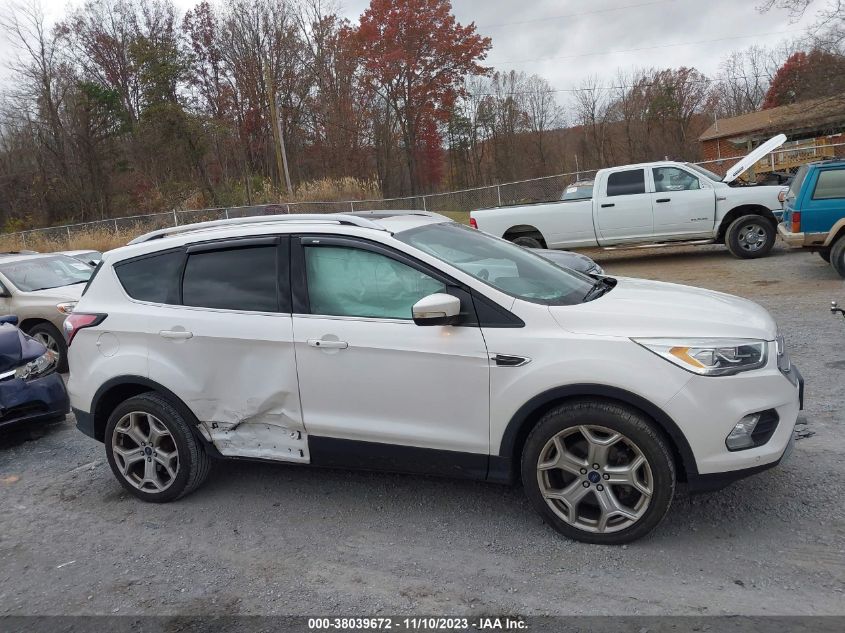 2017 FORD ESCAPE TITANIUM - 1FMCU9J96HUC44609