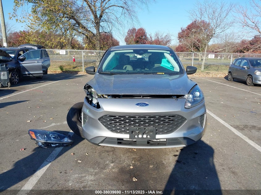 VIN 1FMCU9F63NUB52951 2022 FORD ESCAPE S
