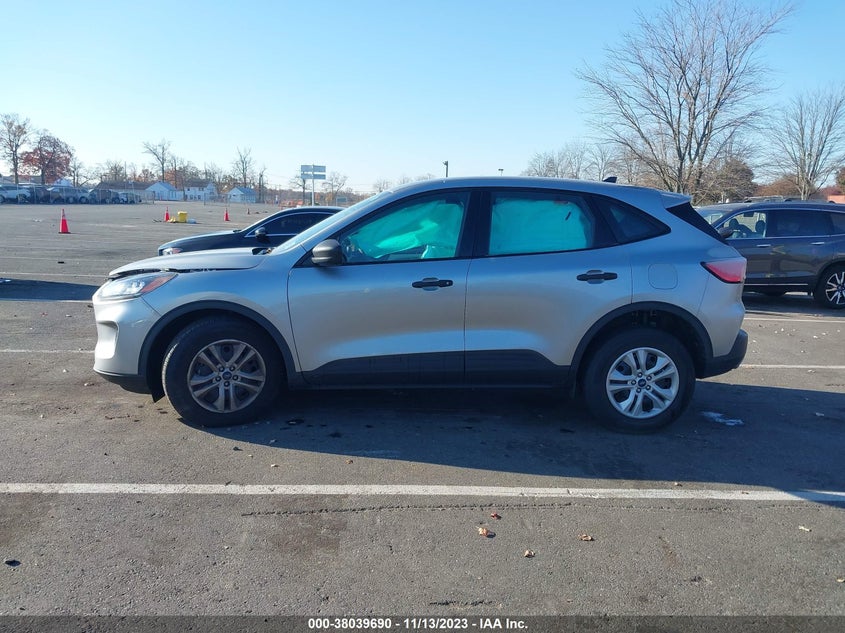 VIN 1FMCU9F63NUB52951 2022 FORD ESCAPE S