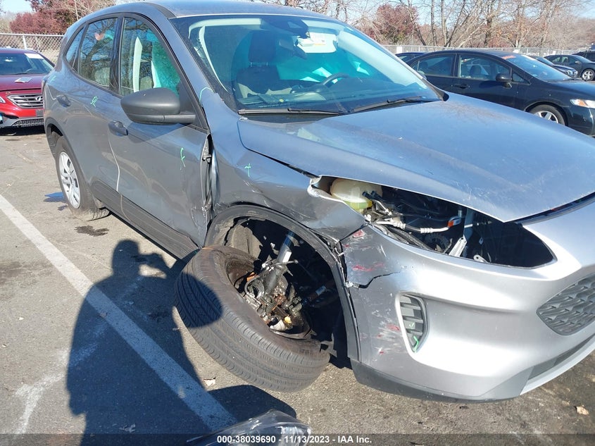 VIN 1FMCU9F63NUB52951 2022 FORD ESCAPE S