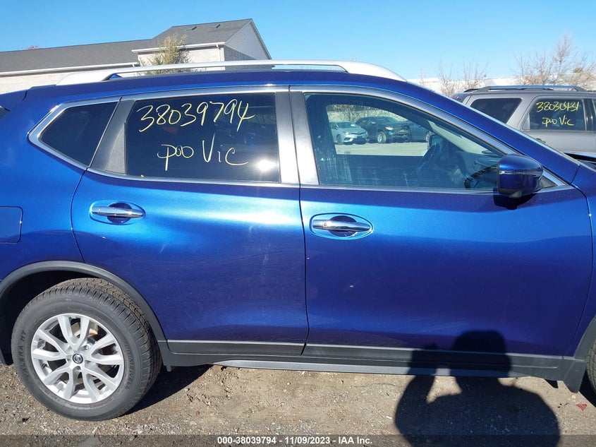 VIN 5N1AT2MV6JC753007 2018 NISSAN ROGUE SV/SL