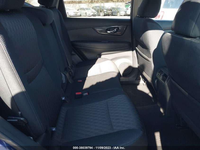 VIN 5N1AT2MV6JC753007 2018 NISSAN ROGUE SV/SL