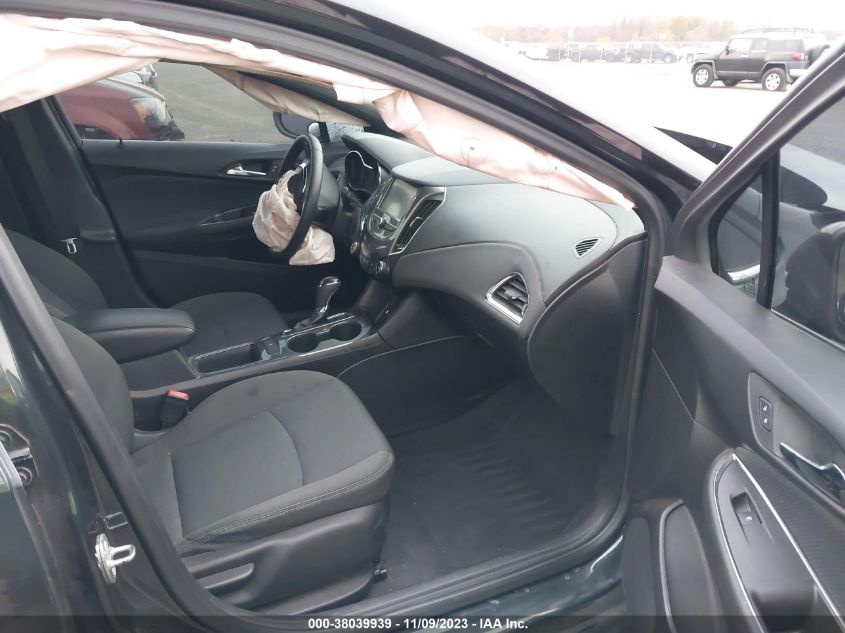 2018 CHEVROLET CRUZE LT - 1G1BE5SM6J7228710