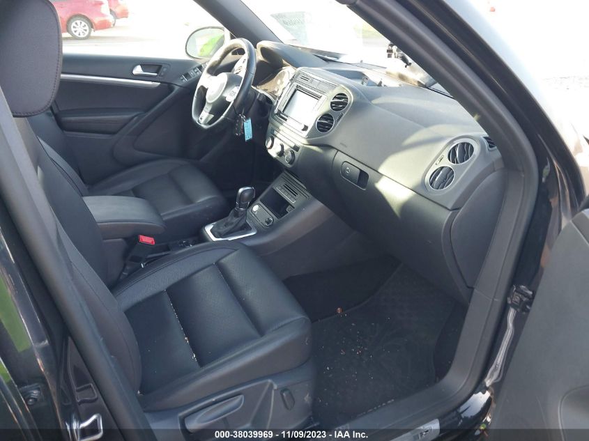 2016 VOLKSWAGEN TIGUAN S/SE/SEL/R-LINE - WVGAV7AX7GW067255