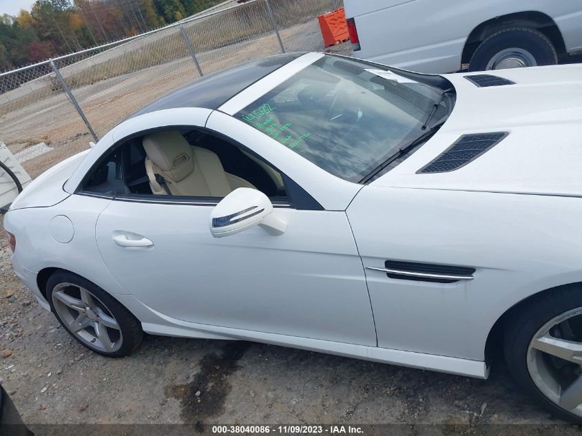 2014 MERCEDES-BENZ SLK 250 - WDDPK4HAXEF077112